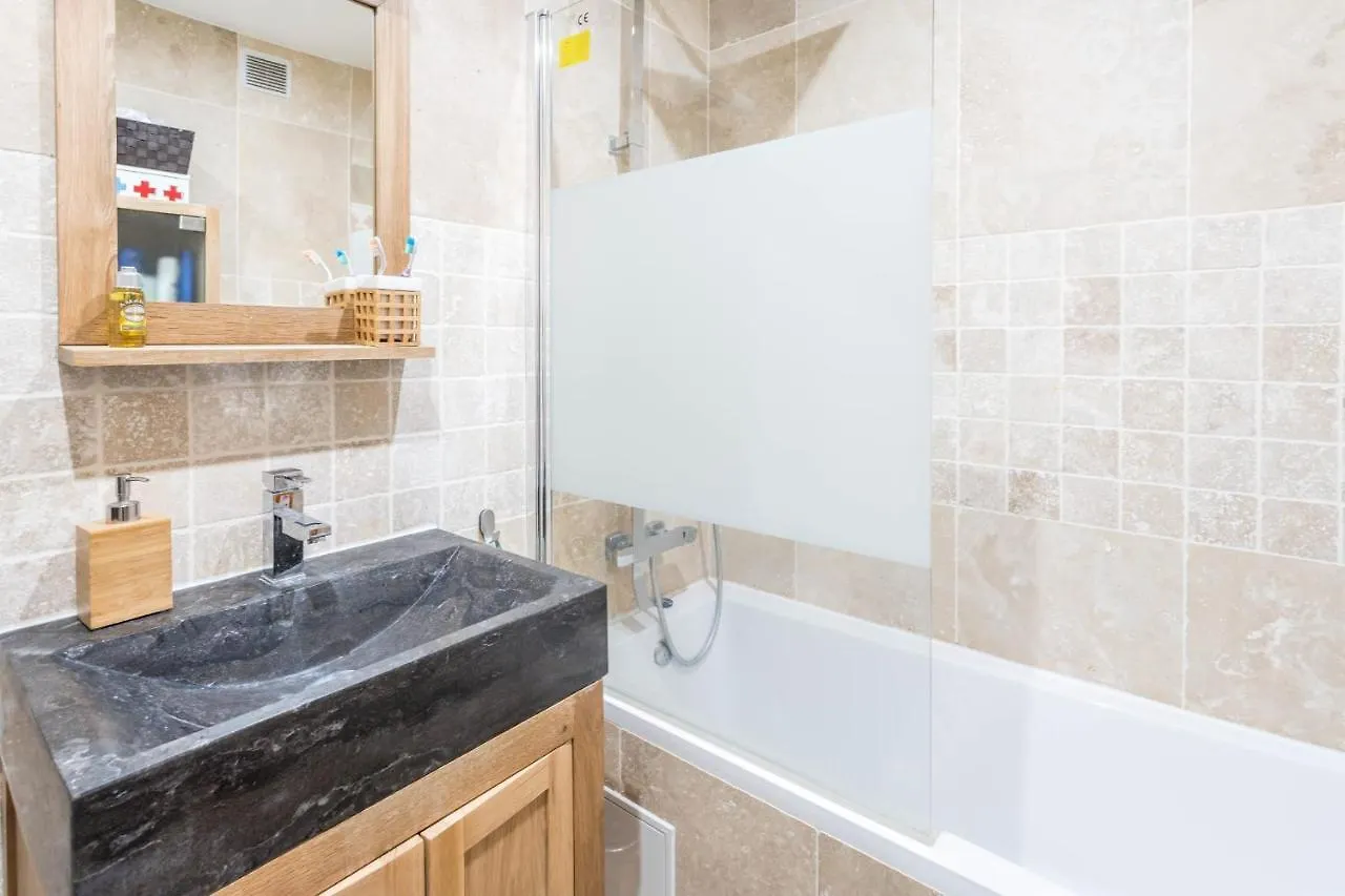 Superb Bright Near Bercy Appartement Parijs